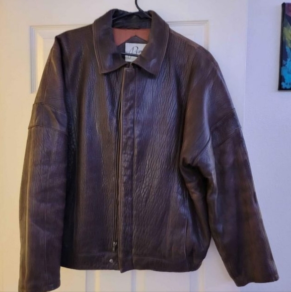 Remy Authentic Vintage Italian leather jacket - Picture 3 of 11